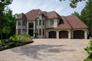 A beautiful bungalow with three garages